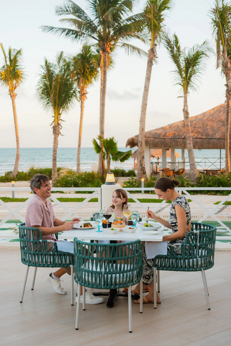 Vista paradisíaca de Dreams Resorts by Hyatt, lujo todo incluido ideal para familias, parejas y solteras. Dream Big.