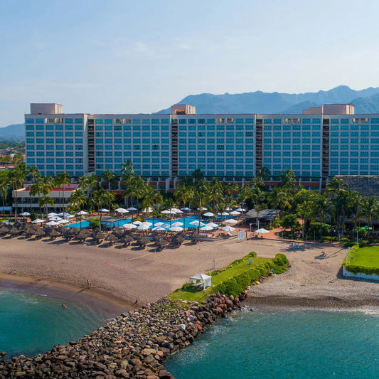 5D 4N in Vallarta + Premium Service 💎 + All-Inclusive 🥂 | Sheraton Buganvilias