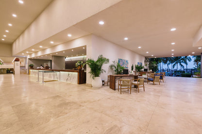 5D 4N in Vallarta + Premium Service 💎 + All-Inclusive 🥂 | Sheraton Buganvilias