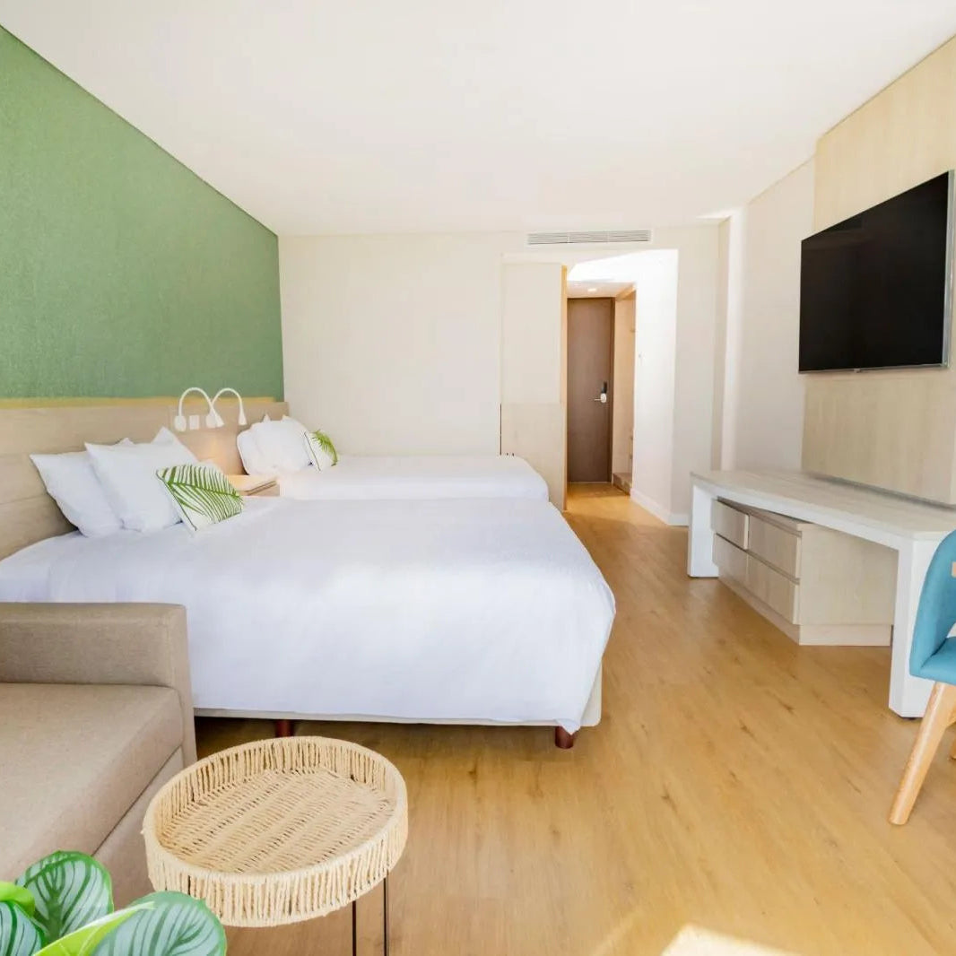 5D 4N in San Andrés + 2 Kids Stay Free (0-11) 👧🏻👦🏼 + All-Inclusive 🥂