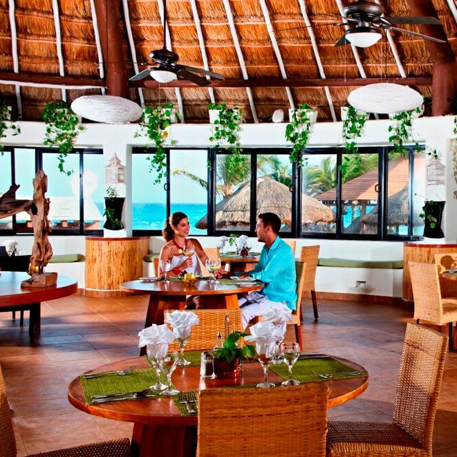 6D 5N in Playa del Carmen + 2 Kids Stay Free! (0-12) 👧🏻👦🏼 + All Inclusive 🥂 + Water Park 💦