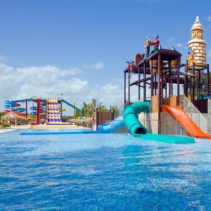 6D 5N in Punta Cana 5⭐ Hotel + 2 Kids Stay Free (0-11)  👧🏻👦🏼 + All-Inclusive 🥂